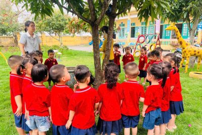 Hoạt động ngoài trời: Quan sát cây xoài( 3-4 tuổi)