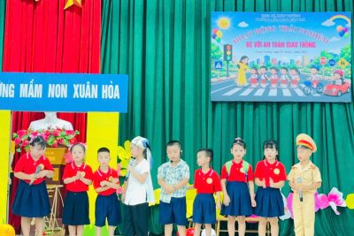 TRƯỜNG MẦM NON XUÂN HÒA TUYÊN TRUYỀN THỰC HIỆN  CÔNG TÁC BẢO ĐẢM TRẬT TỰ, AN TOÀN GIAO THÔNG